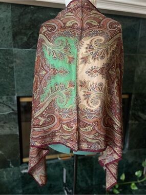 Etro Italy Wool Silk Scarf Paisley Pattern Woman Shawl Neck Wrap Vintage 27”x66”